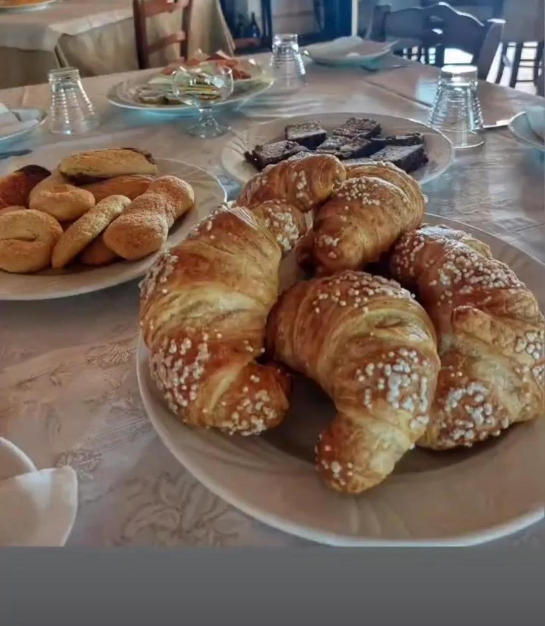 Вилла Colledisisto Srl Pomarico Экстерьер фото